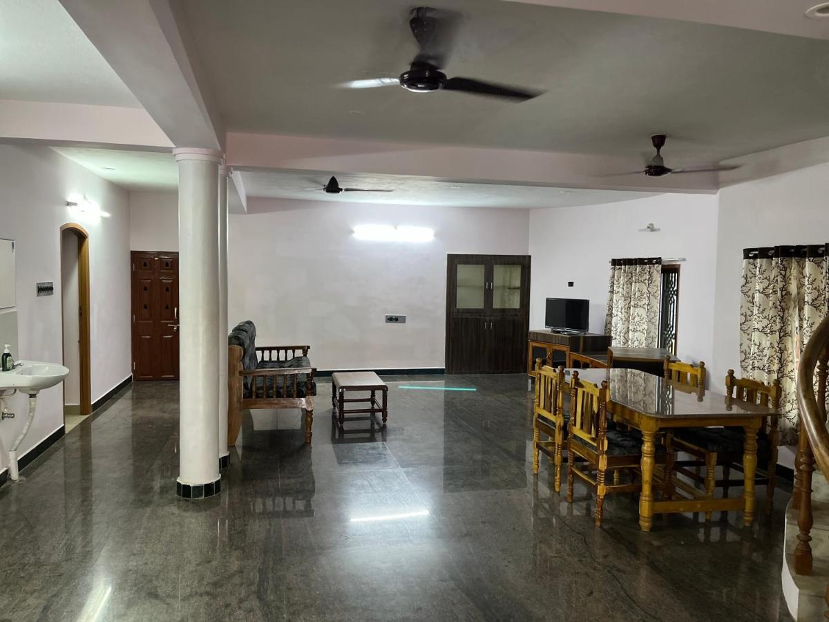 Tulip Villa 3Bhk 2Bhk And 1Bhk Located Near Chunnambar Boat House And Paradise Beach Pūrnānkuppam Eksteriør bilde